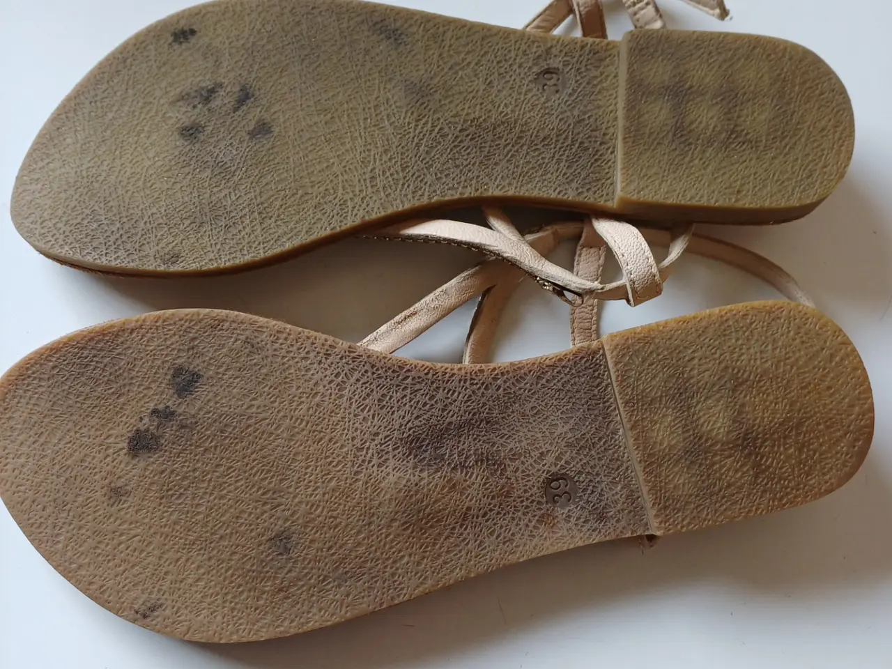 Billede 3 - Tamaris sandaler str 39 læder, beige/guld