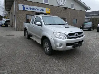 Toyota HiLux 2,5 D-4D 144 Ex.Kab 4x4 Active
