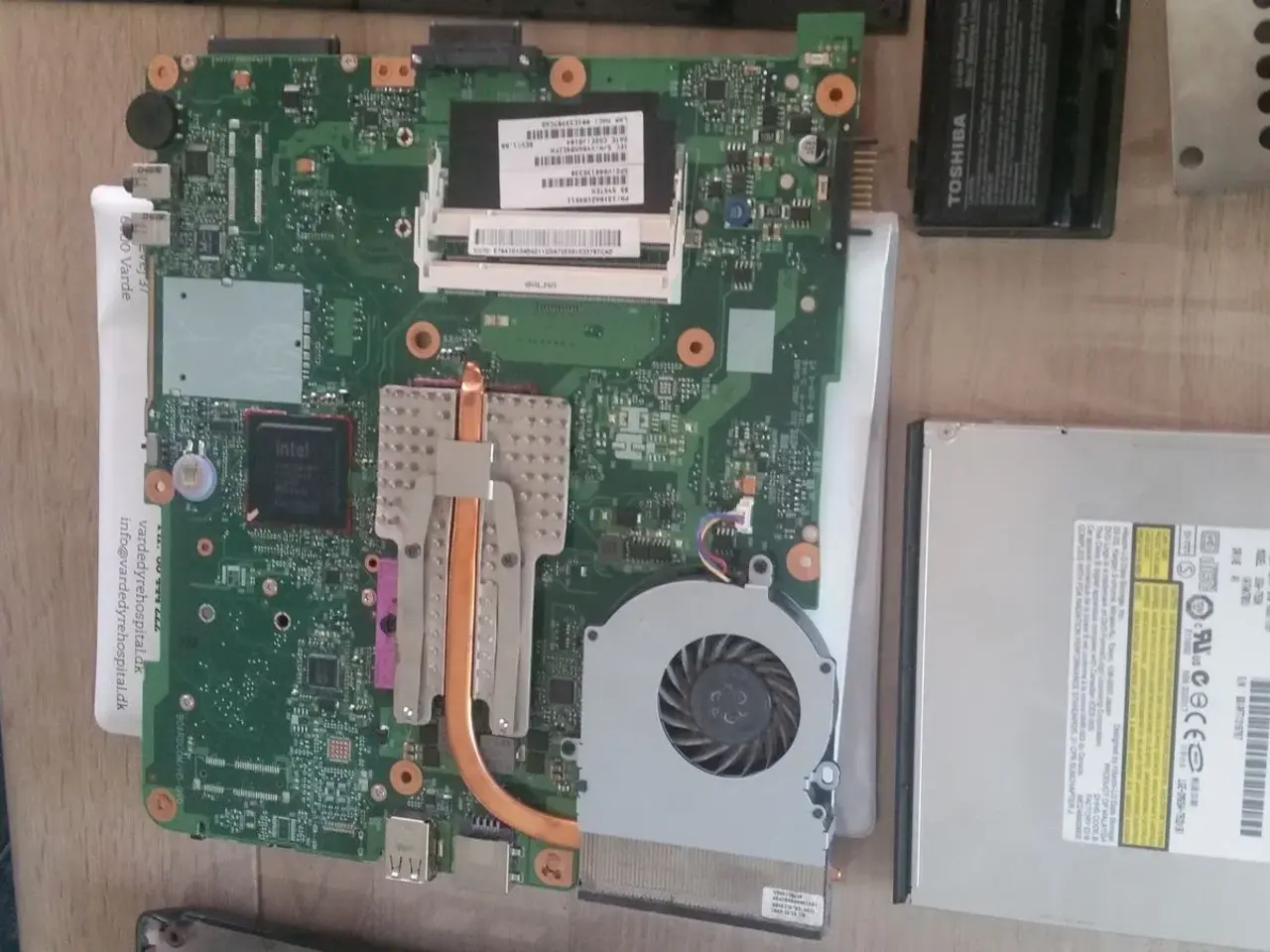 Billede 1 - Toshiba L300 sælges i dele