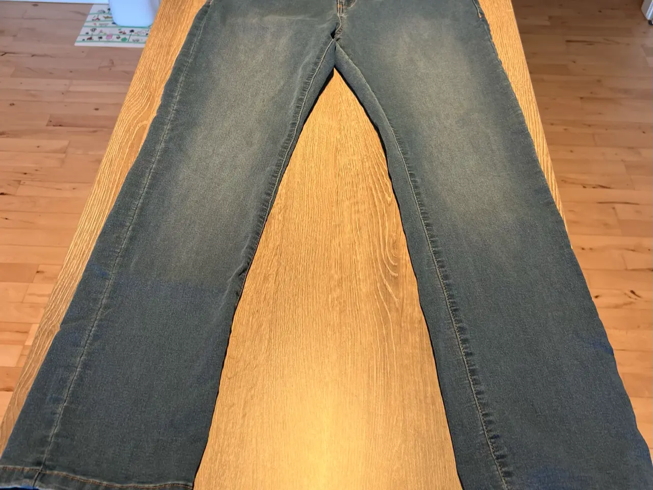 Billede 1 - Denim jeans med stræk, str. 44