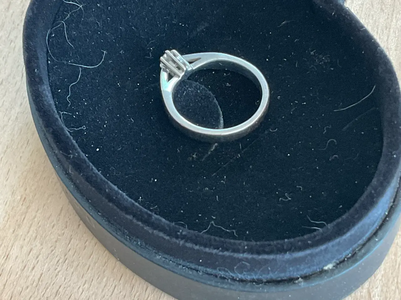 Billede 4 - Wesselton ring med diamant str 52