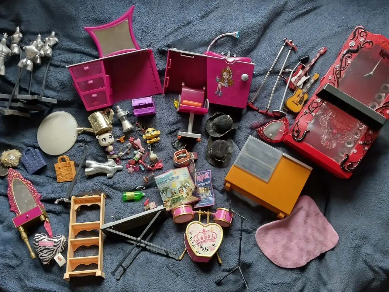 Billede 3 - 26 x Bratz dukker,10 Bratz Heste + tilbehør