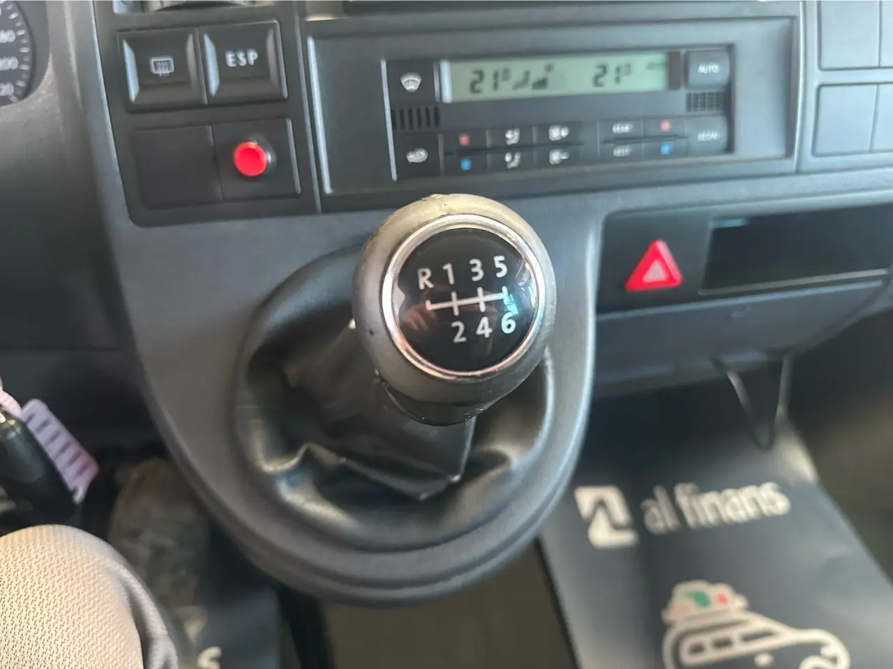 Billede 13 - VW Caravelle 2,5 TDi 130 lang 8prs