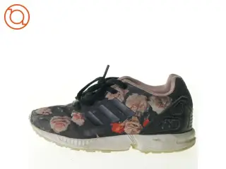 Sko fra Adidas (str. 21 cm)