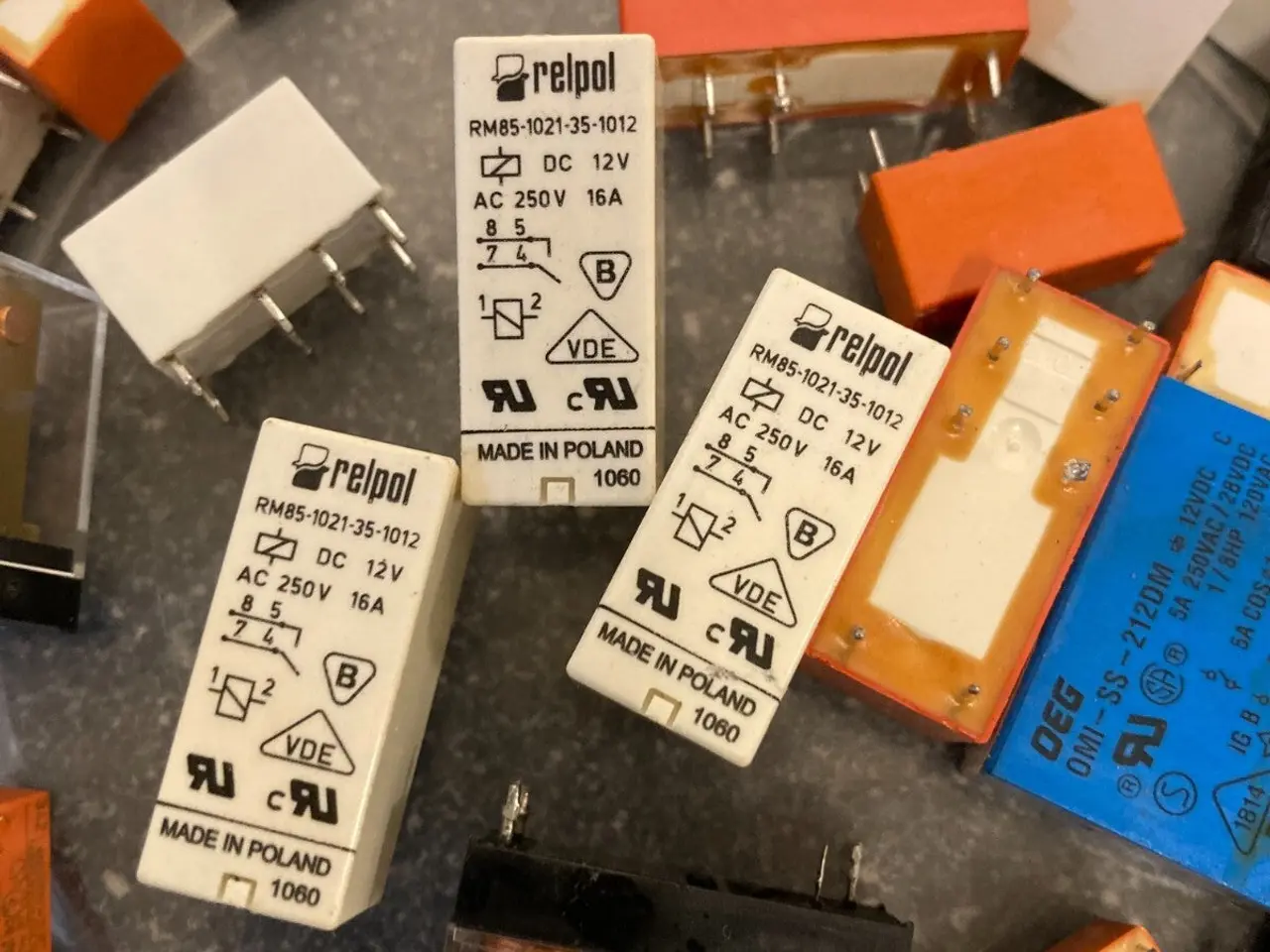 Billede 1 - parti of 30+ Vintage Relays - Various Brands and