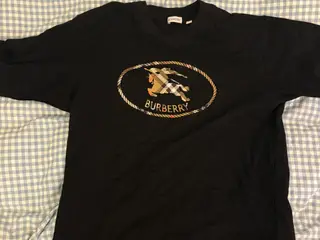 Burberry t shirt i sort 