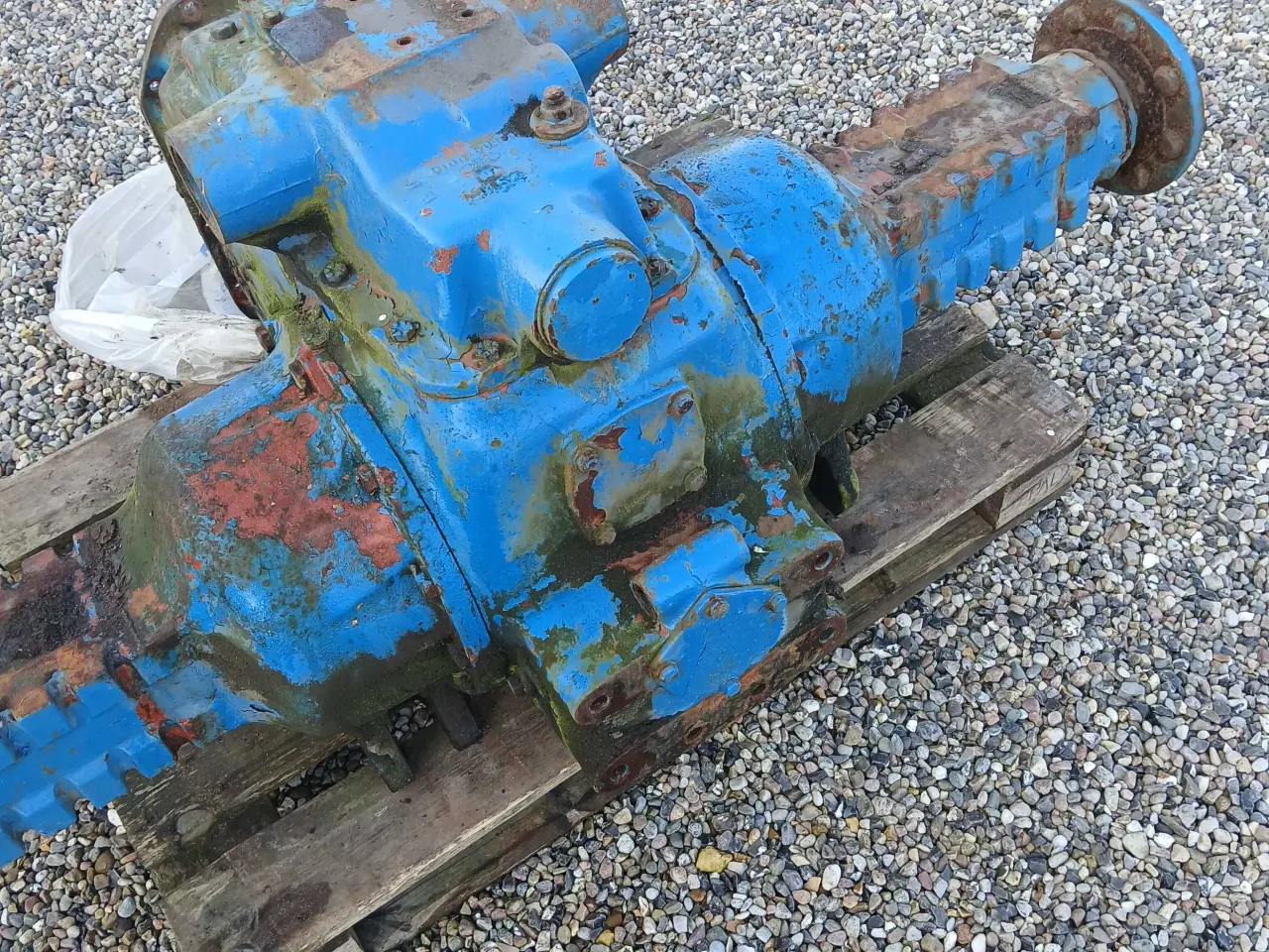 Billede 1 - Ford 5000 bagtøj. 