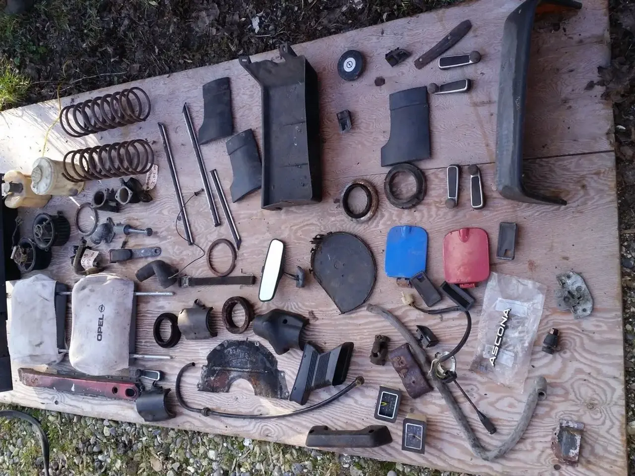 Billede 3 - Opel Ascona B diverse dele fra kr 100