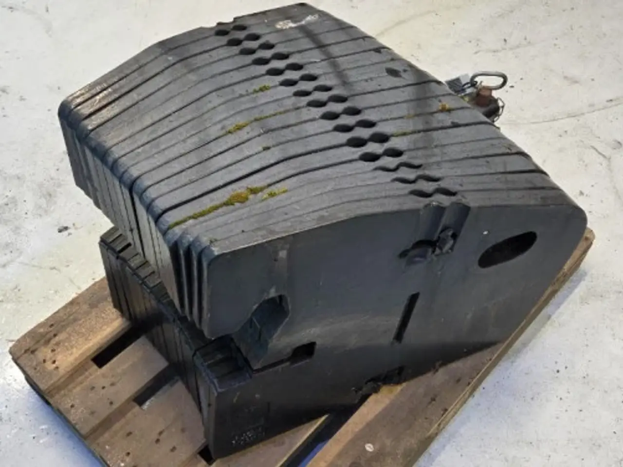 Billede 8 - New Holland T8 Frontvægt Kit 719665006