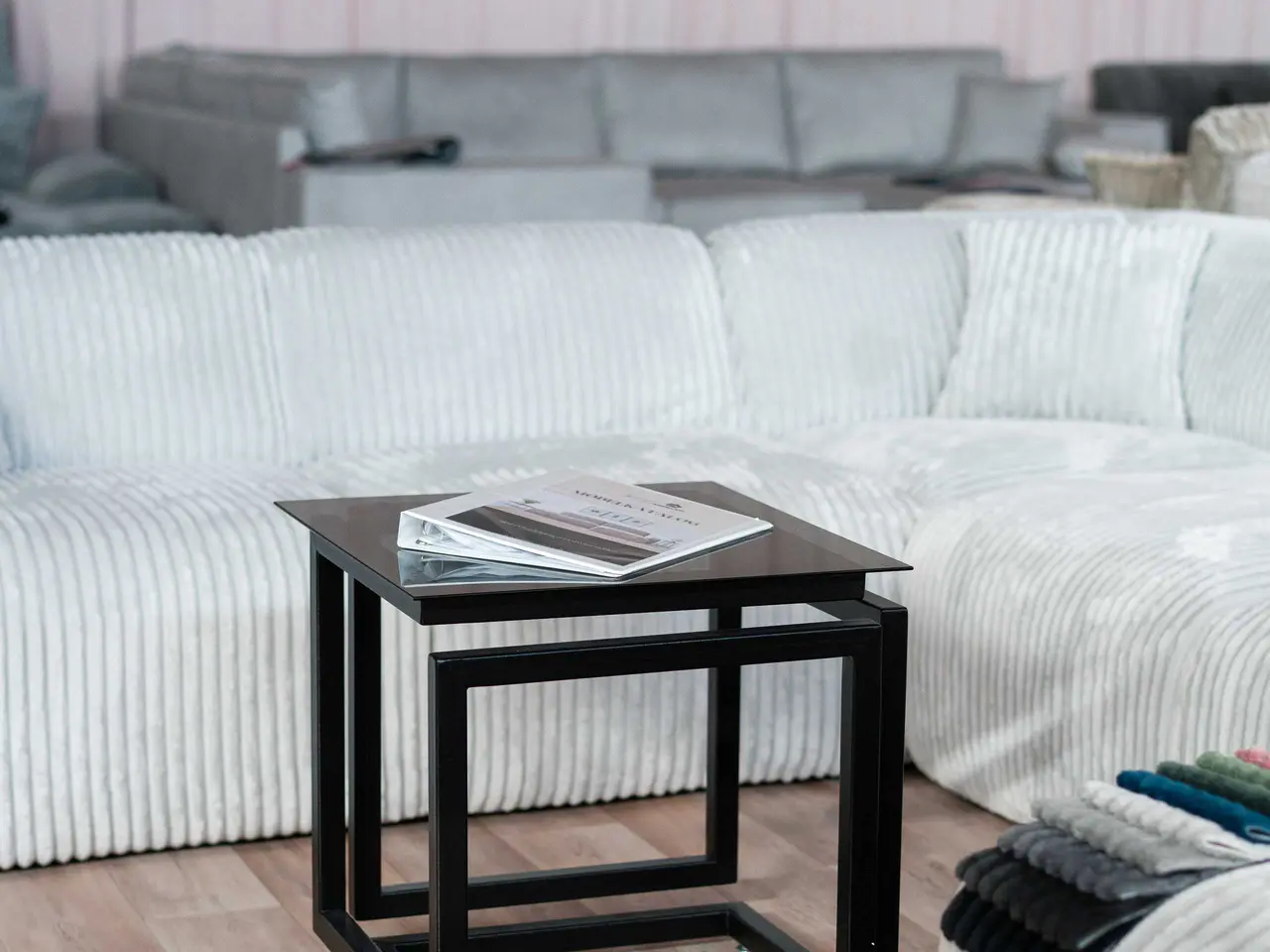 Billede 5 - Leder du efter en komfortabel sofa eller seng?!