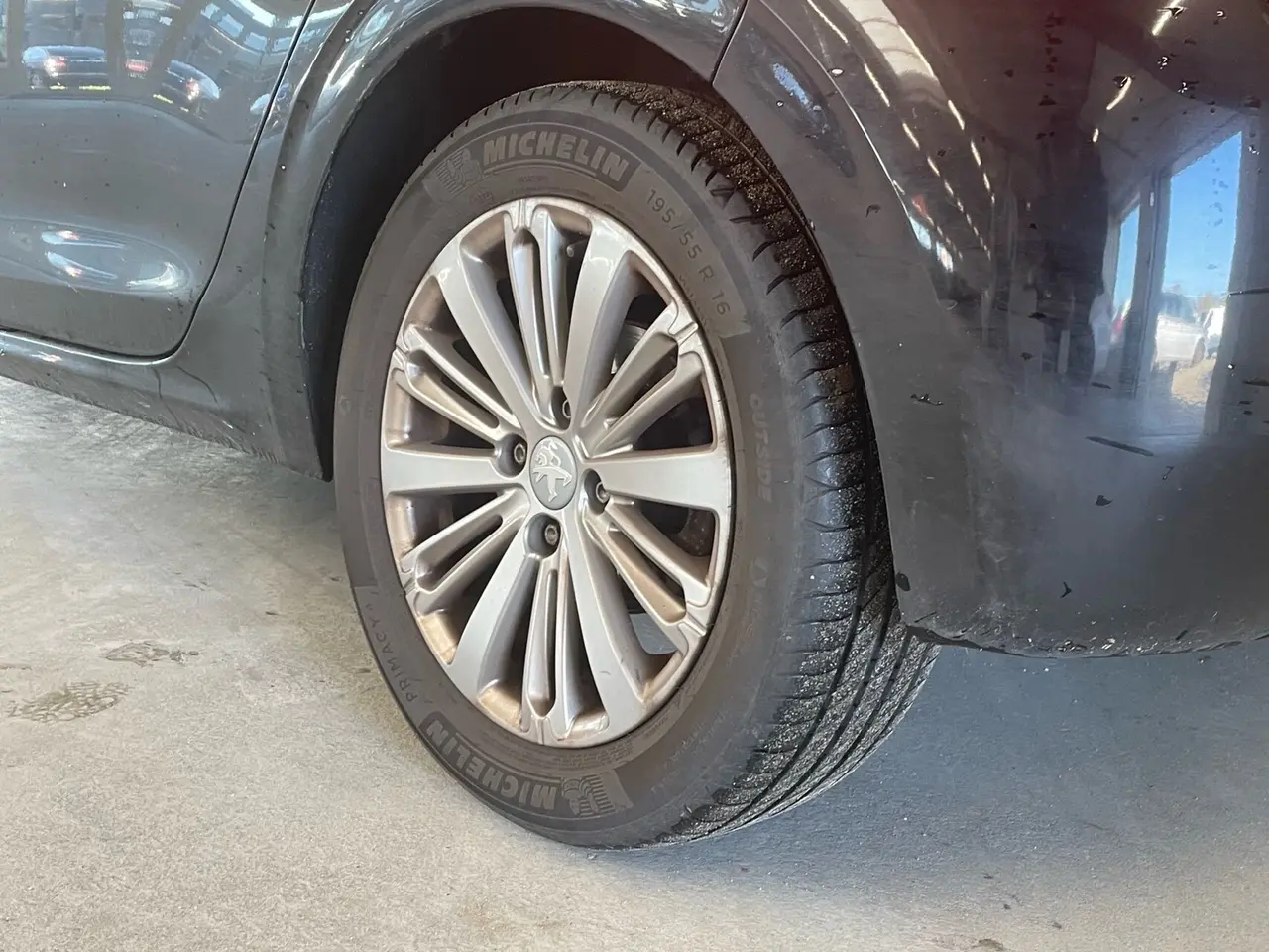 Billede 4 - Peugeot 208 1,6 BlueHDi Allure 100HK 5d
