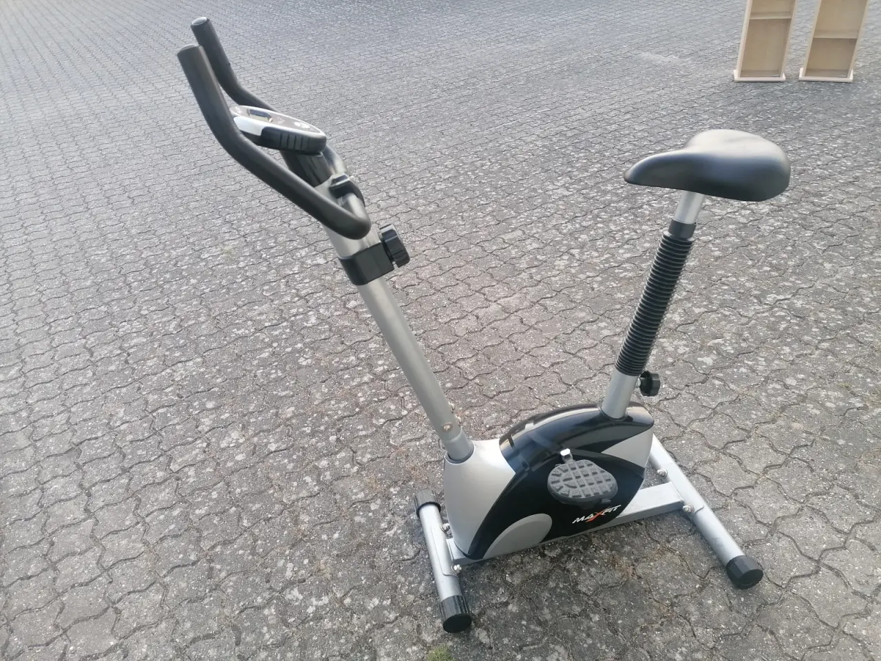 Billede 2 - Velholdt MaxFit Motionscykel