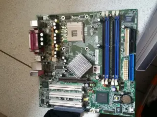 Bundkort til hp/compaq D530 socket 478!