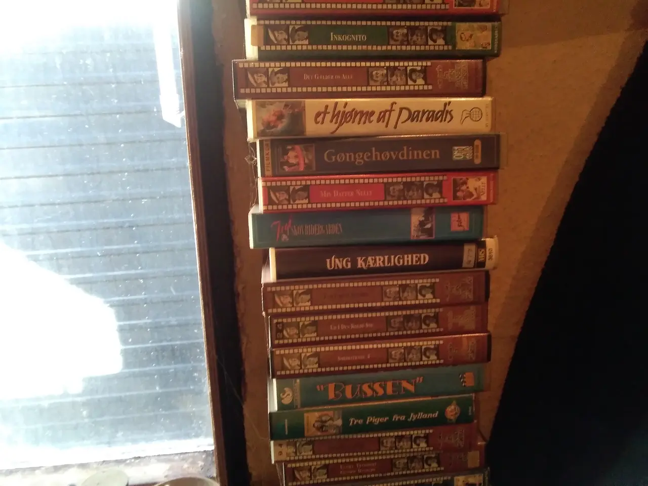 Billede 4 - 400 gl dk Byt m lign på DVD 20 kr pr stk Sender ik
