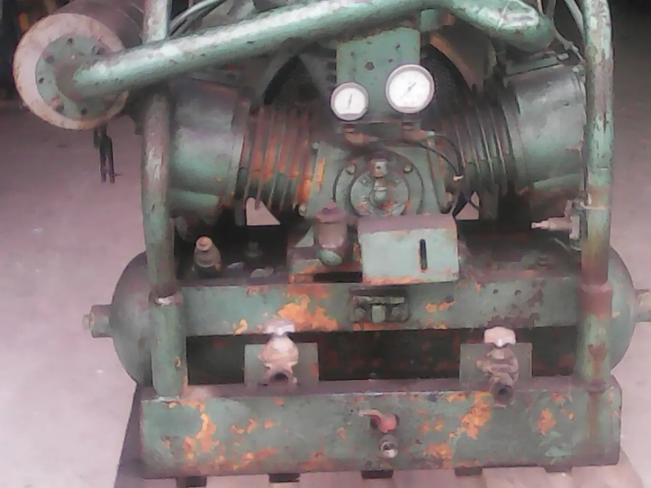 Billede 2 - stor traktor kompressor 3x2 cylinder