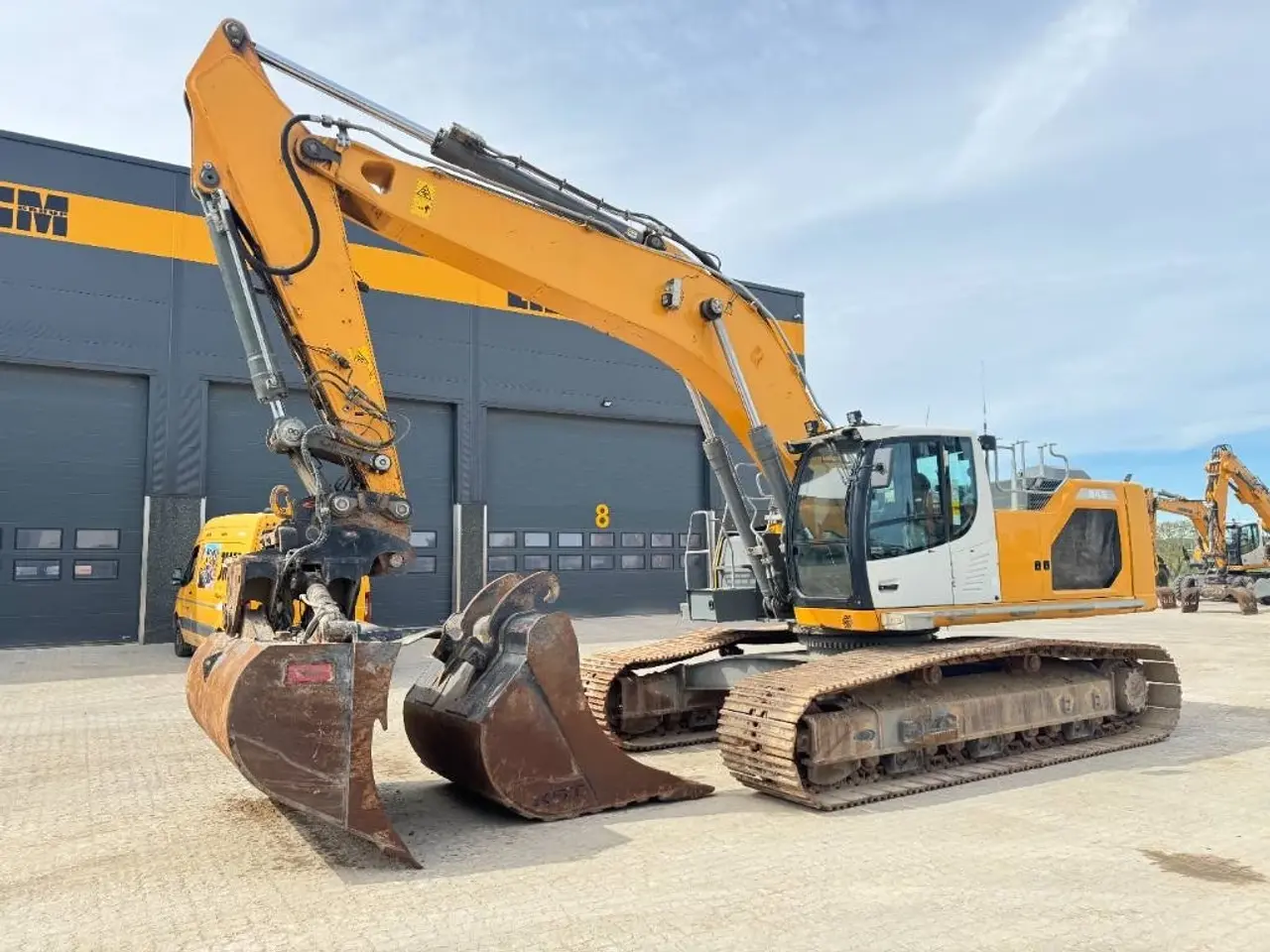 Billede 2 - Liebherr R945