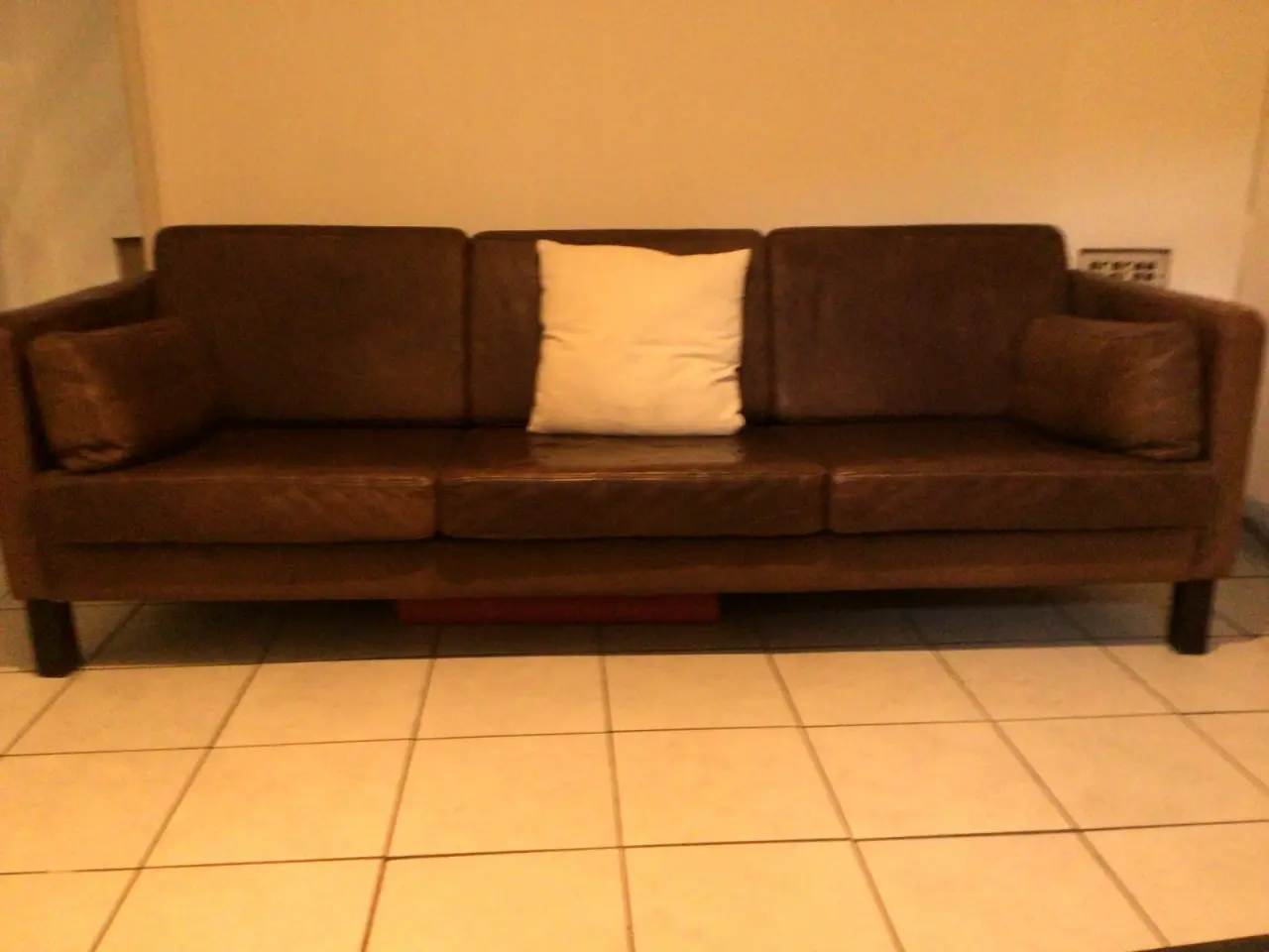 Billede 1 - Sofa og øreklapstol