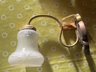 Vintage væglamper med glasskærme