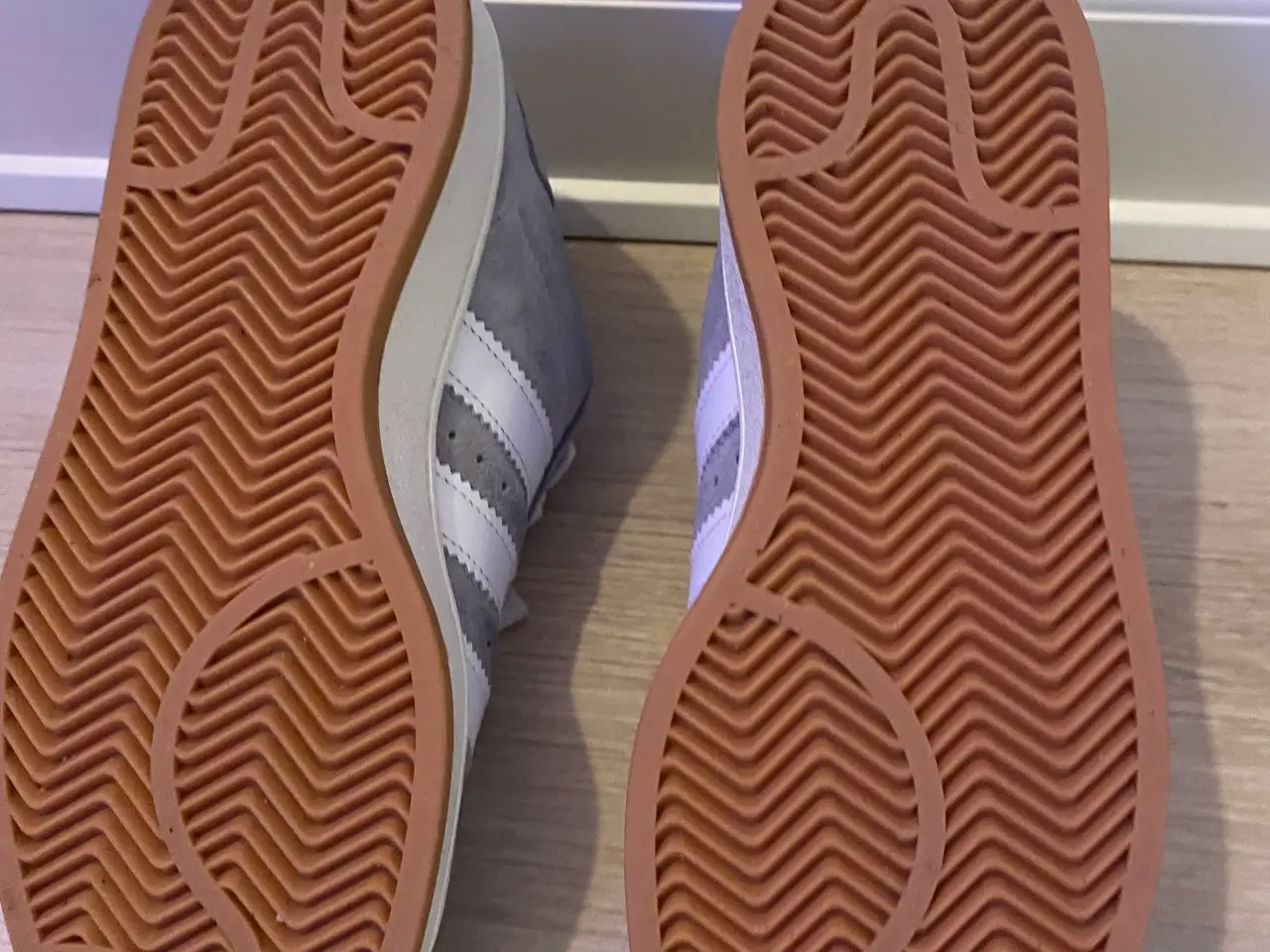 Billede 2 - Adidas Campus i str. 40