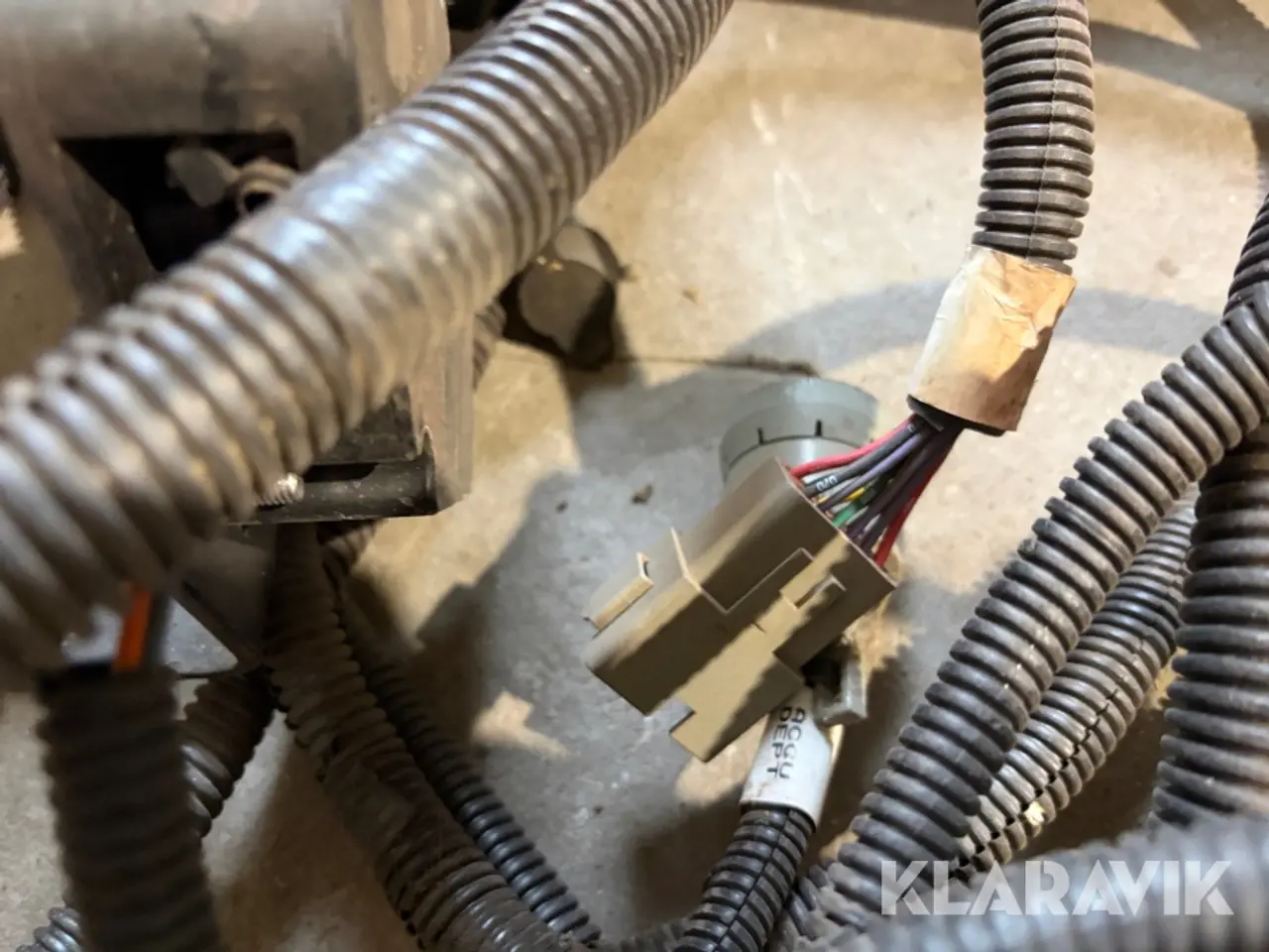 Billede 9 - Aktiv Redskabsstyring John Deere Application Controller 1100 med ventilblok