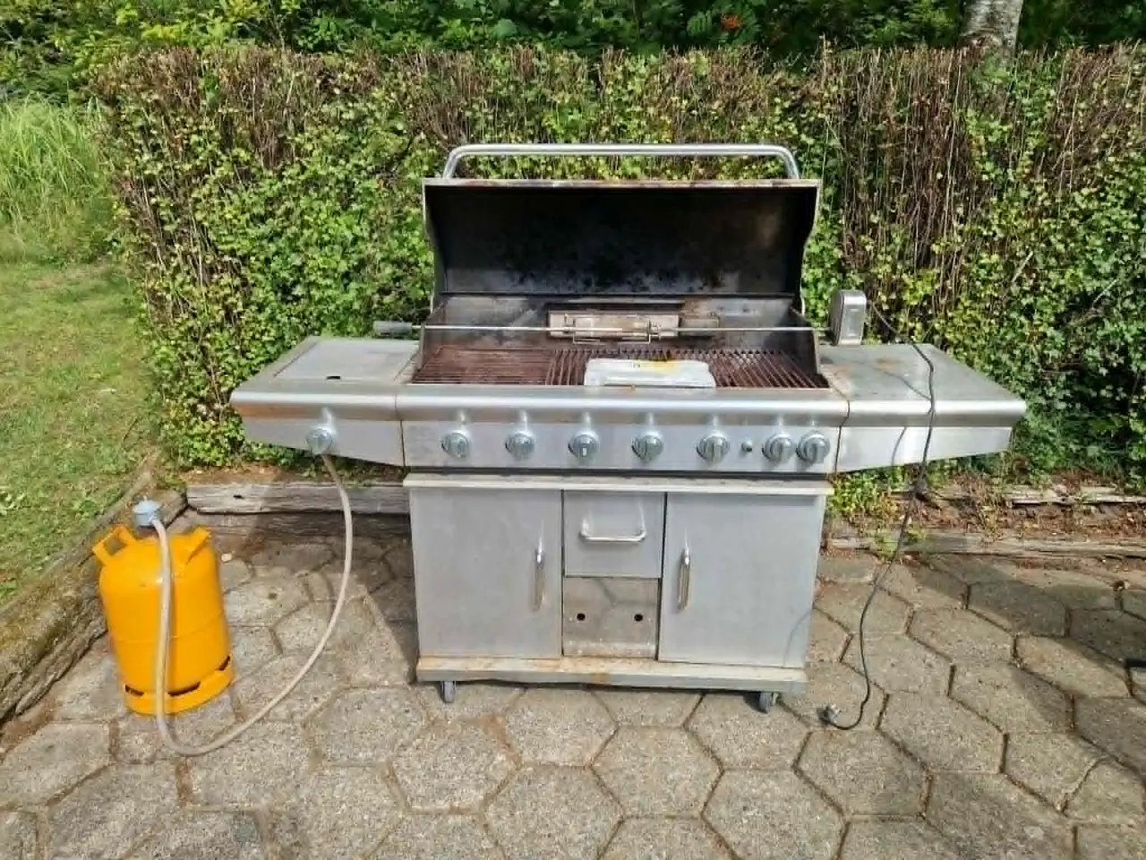 Billede 1 - Bæstet søger nyt hjem – Amerikanergrill med Udstyr