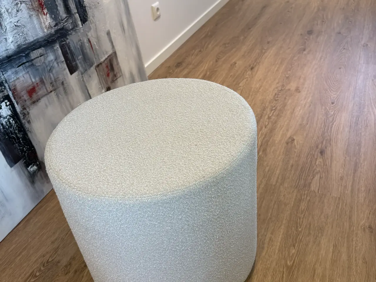 Billede 1 - Puf i lys boucle (50 cm) helt ny