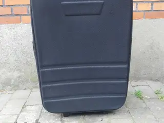 Kuffert trolley. 78 x 47 x 29 cm