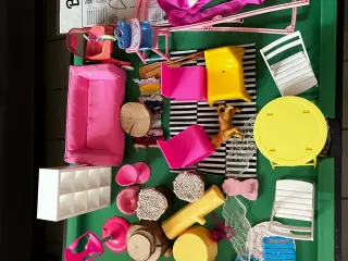 Tilbehør til Barbie-dukker
