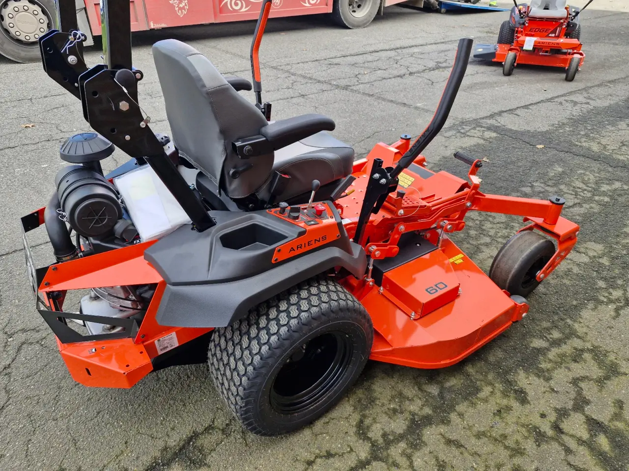 Billede 6 - Ariens Zenith 60R Zero-Turn. PRO