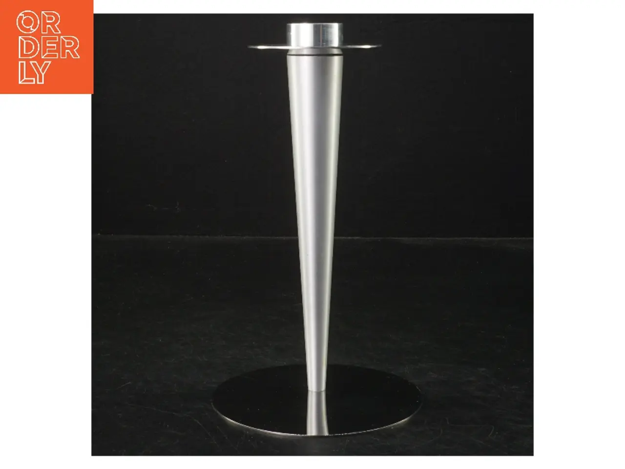 Billede 1 - Metal lysestage (str. 21x11 cm)