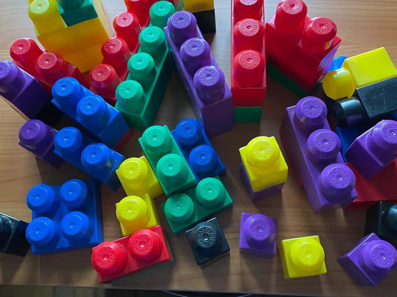 Billede 15 - Mega Blocks med biller sælges