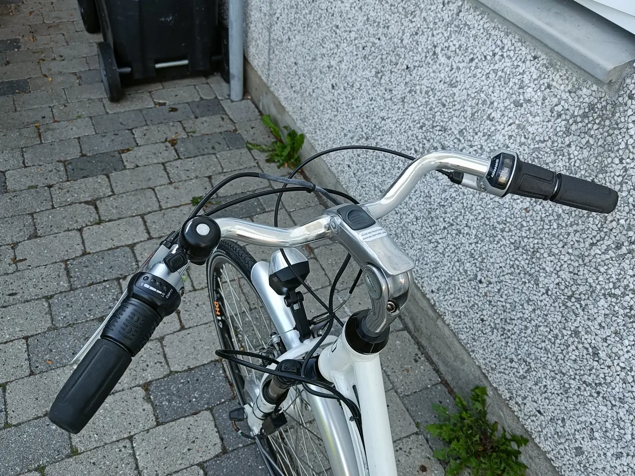 Billede 3 - En af første elcykler i DK