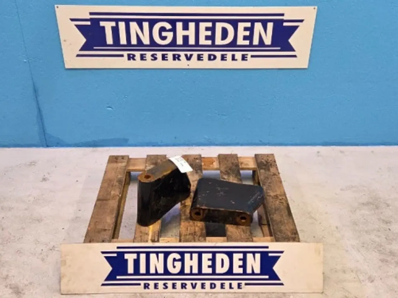 Billede 1 - New Holland TM165 Spacer Sæt 82016138