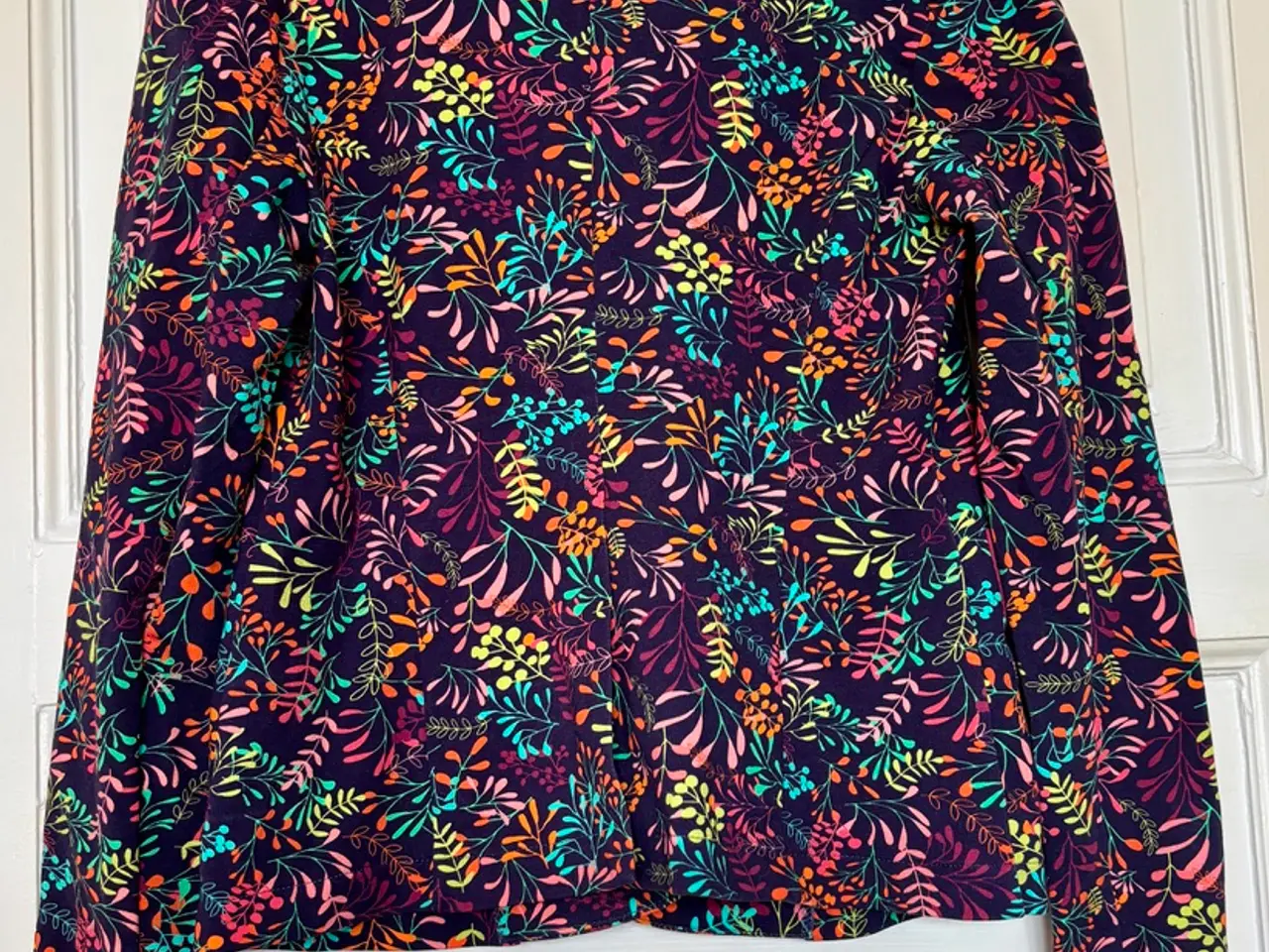 Billede 5 - Dazzle Me, superflot mønstret jakke, str M