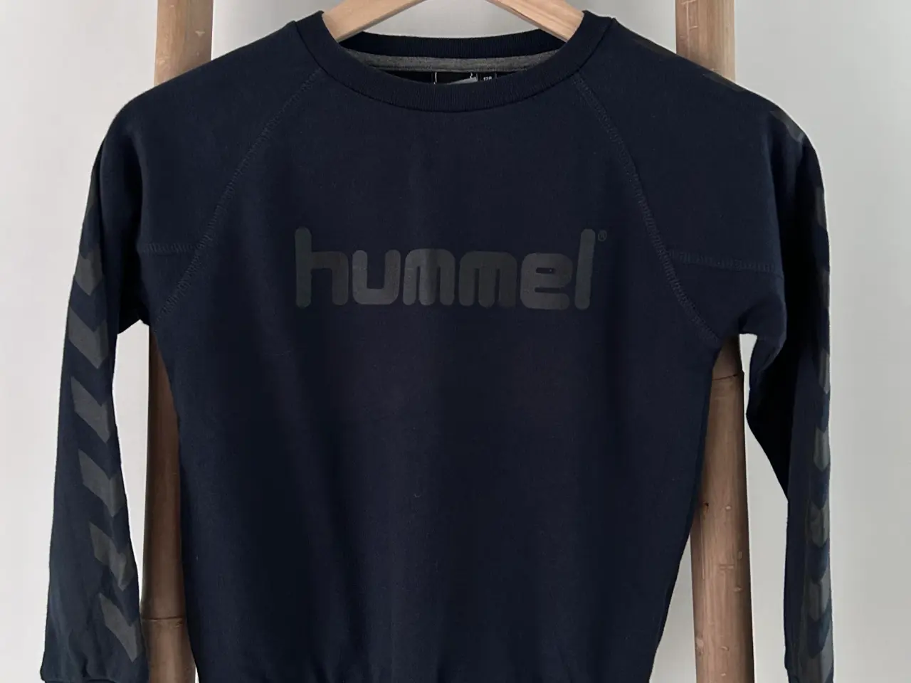 Billede 1 - Hummel sweatshirt, str. 128