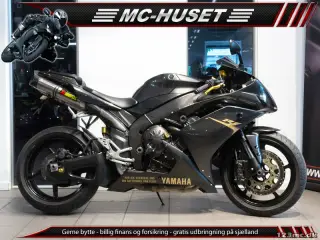 Yamaha YZF R1