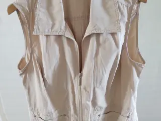 Ny dame-vest.