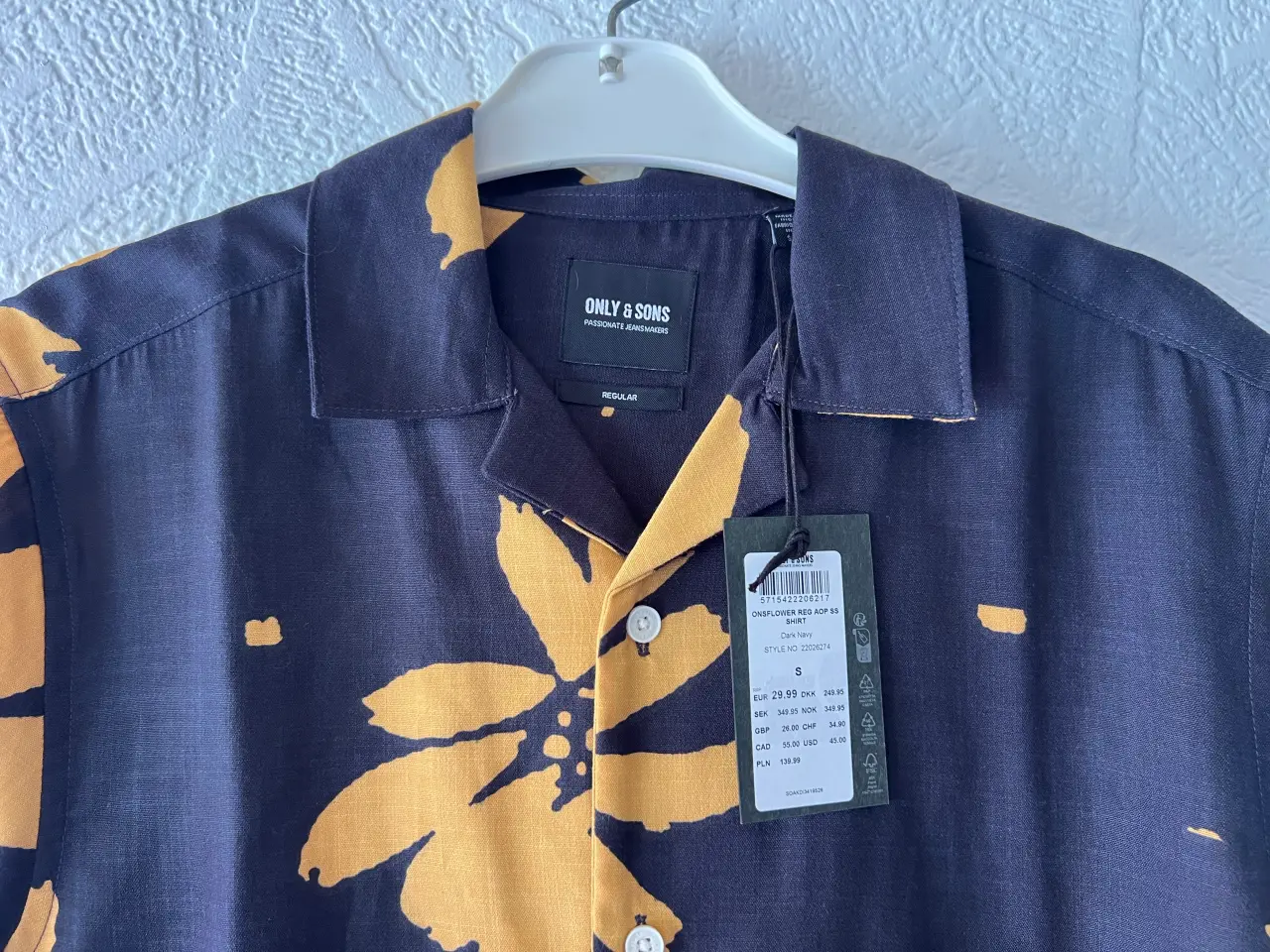 Billede 4 - NY Marineblå Hørskjorte fra Only & Sons (Str. S)