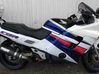 Honda CBR 1000 F Dcbs årg.94