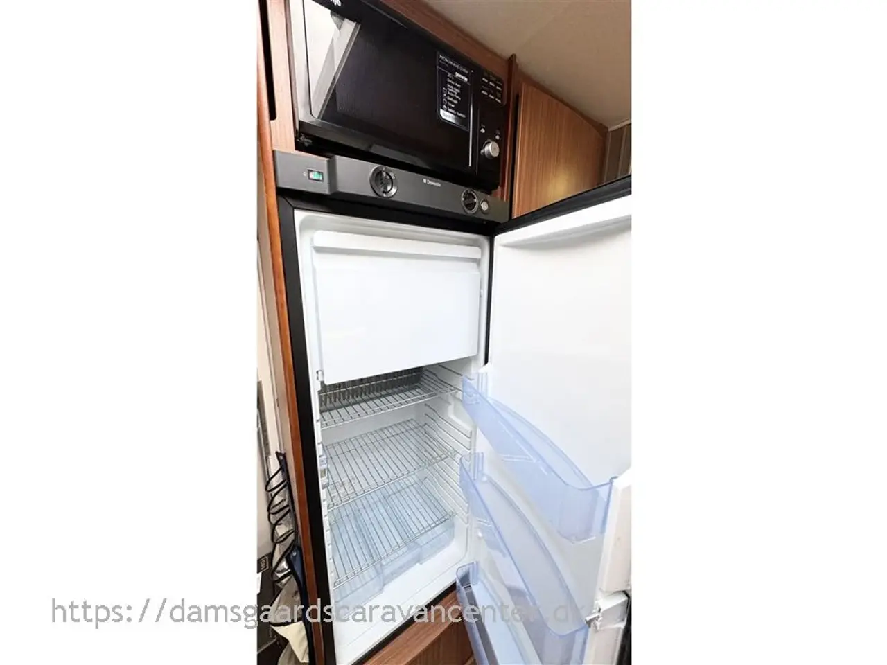 Billede 13 - 2015 - Adria Alpina 613 UT Alde Centralvarme Enkeltsenge-Alde-Gulvtemp.-Endebad-Mover