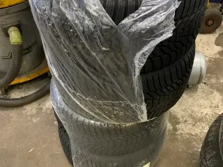 Helt nye Hankook vinterdæk 255/35/18