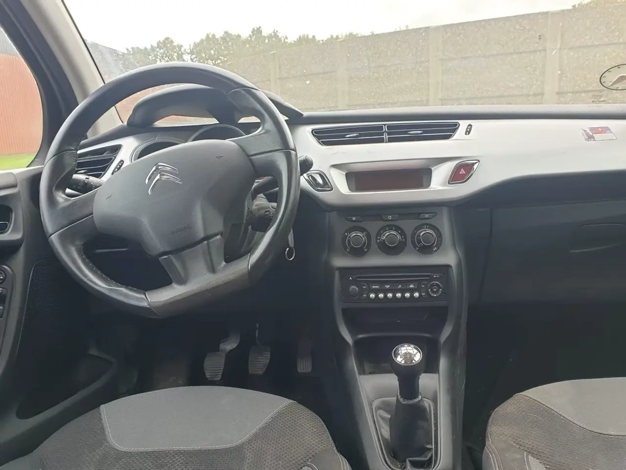Billede 9 - Nysynet Citroen c3 2012 1,6 4-dørs m. bagklap