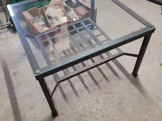 Stål bord med glasplade