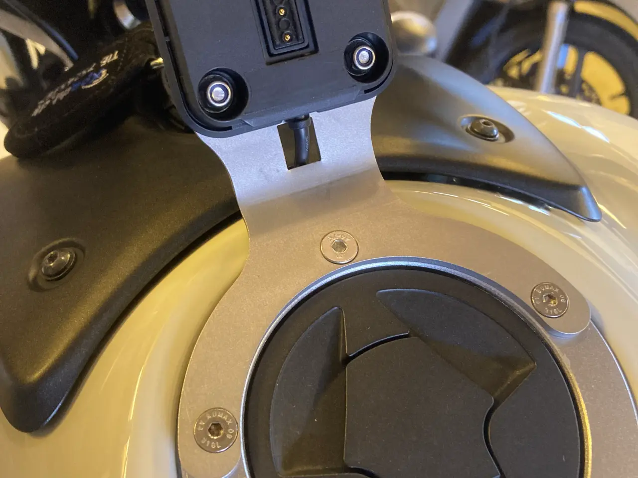 Billede 2 - Kawasaki Vulcan gps beslag