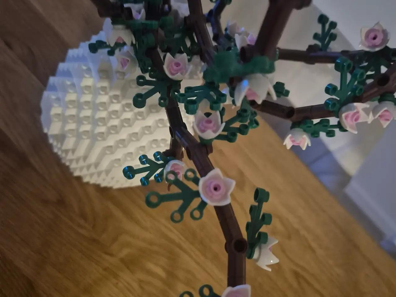 Billede 3 - LEGO vase inklusiv kirsebær grene