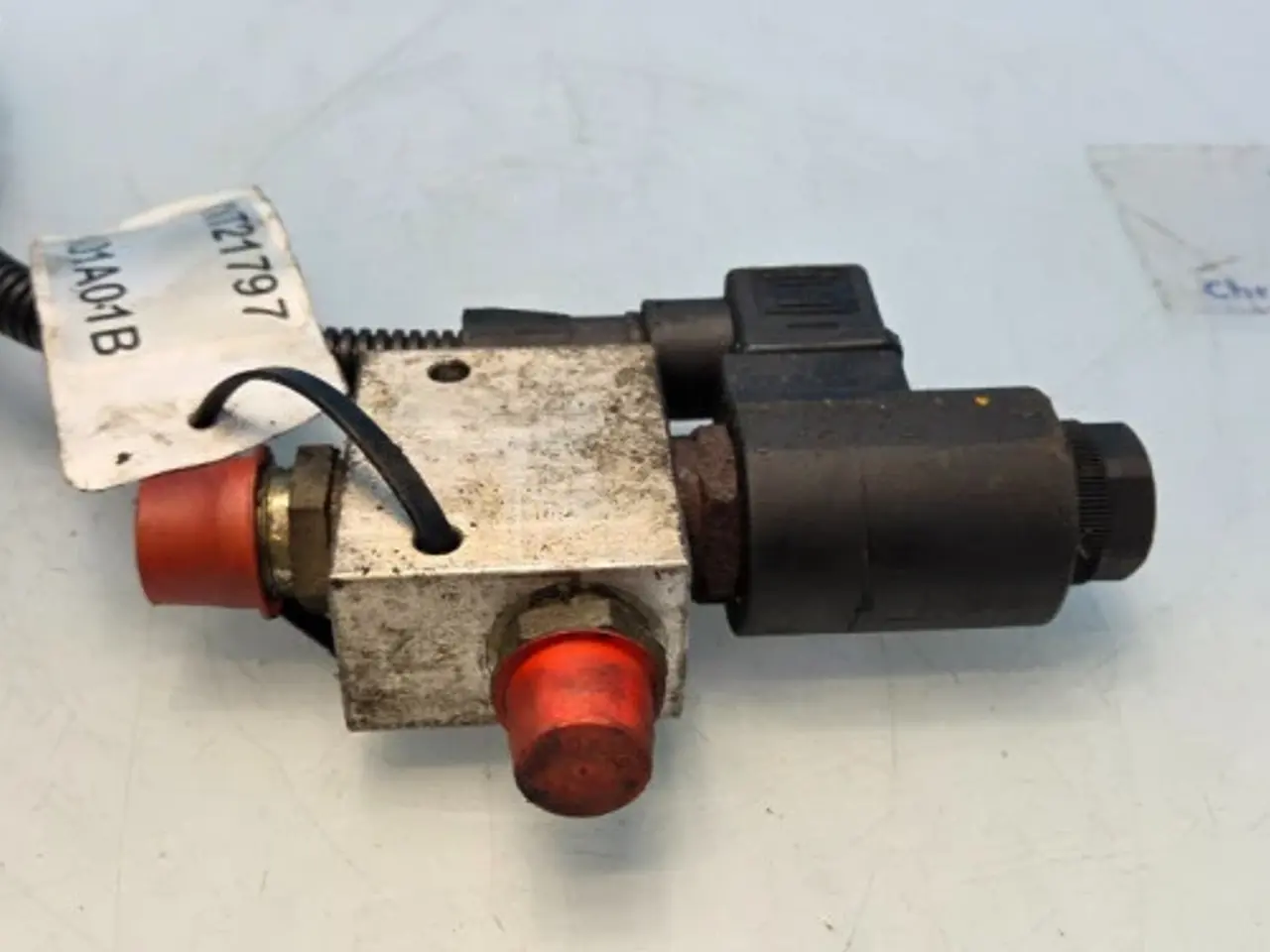 Billede 7 - Massey Ferguson 7274 Trykventil 45110054