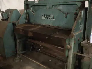 Nagbøl pladesaks