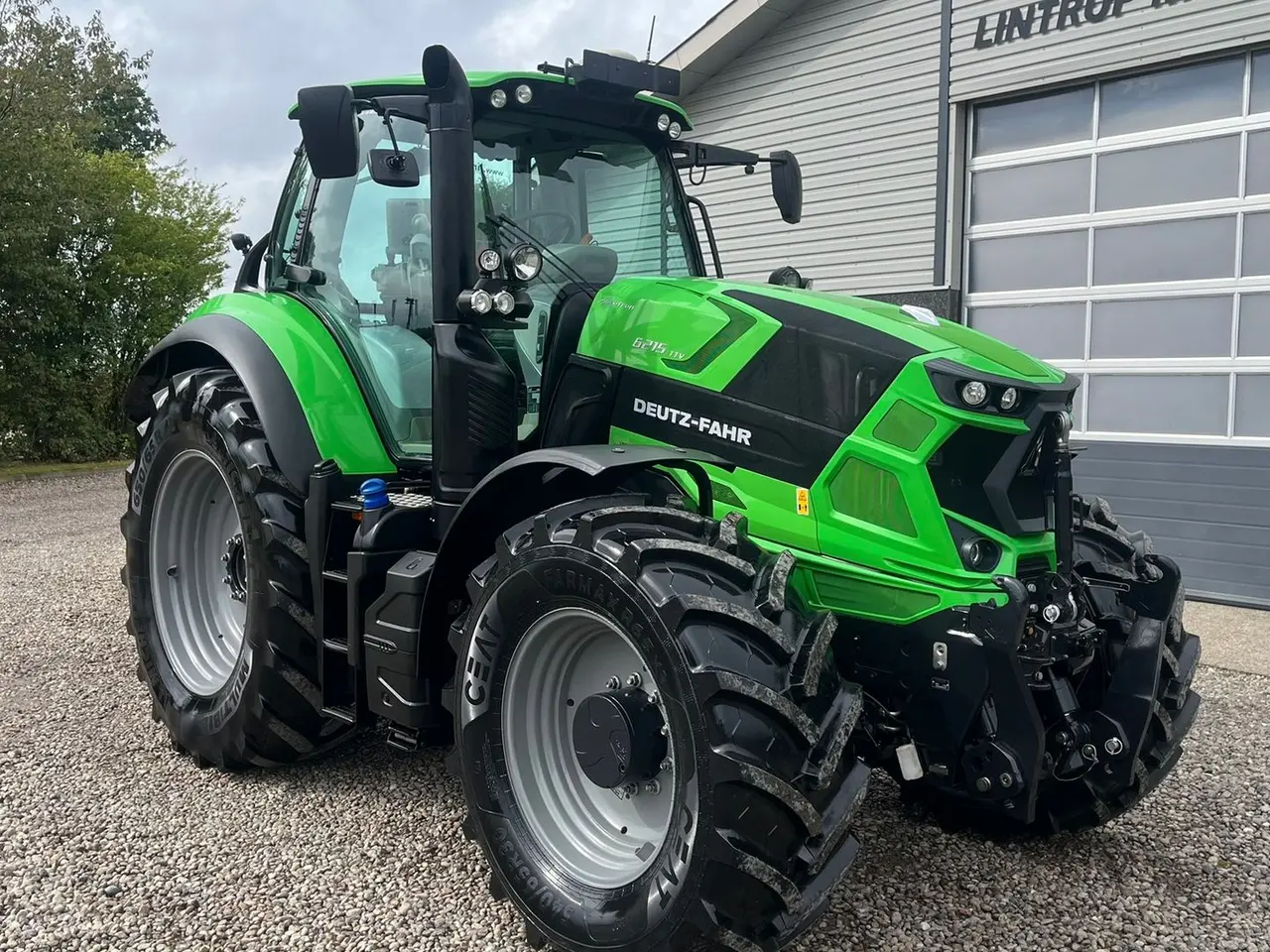Billede 18 - Deutz-Fahr Agrotron 6215 TTV Med frontlift