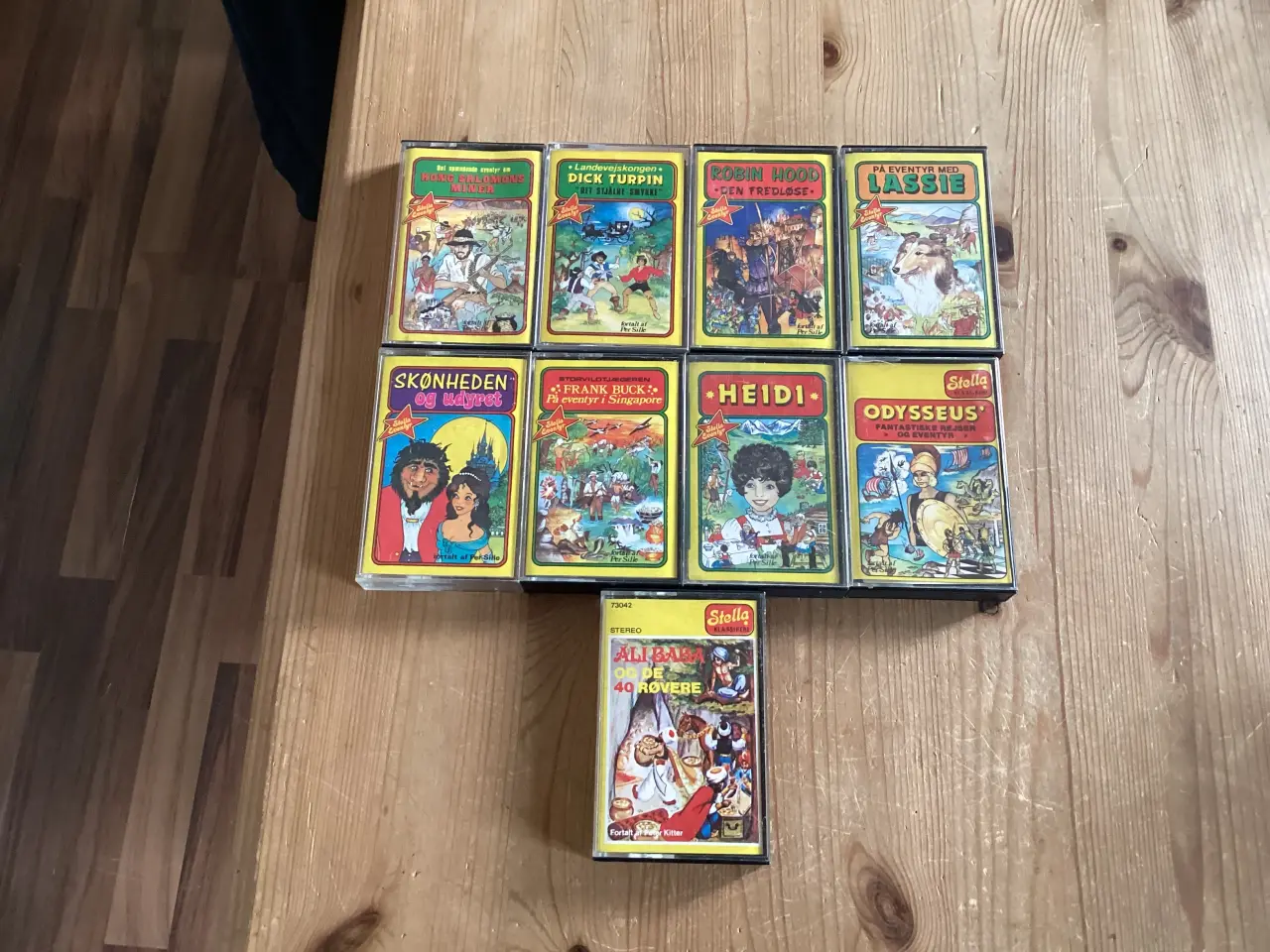 Billede 10 - Børne Bånd. Musik og Historier. 50 Stks.