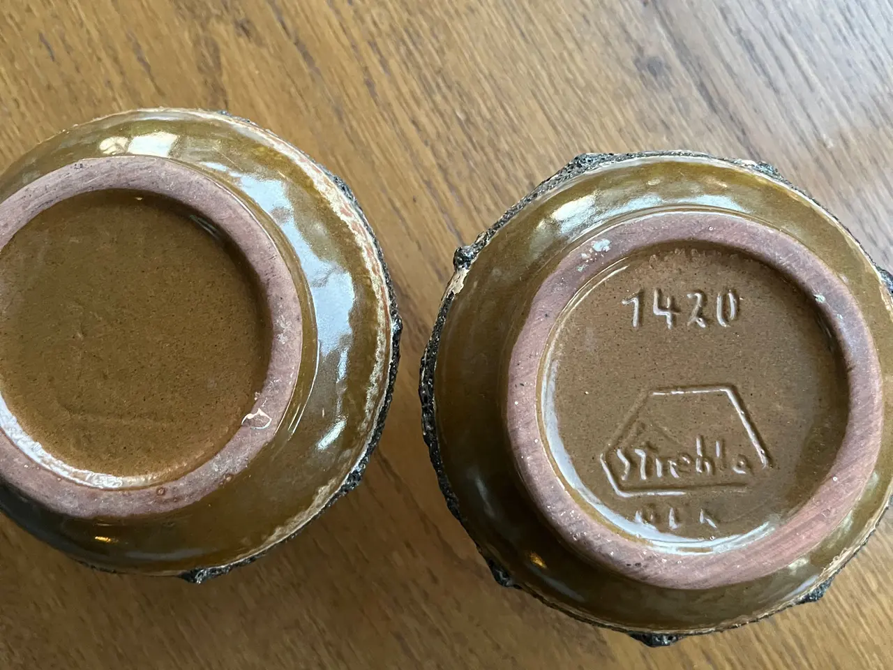 Billede 4 - Strela GDR 1420 2 stk vaser i fat lava